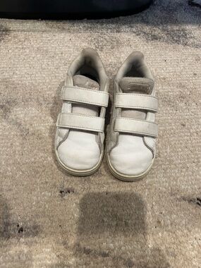 Used adidas Kids White Velcro Sneakers